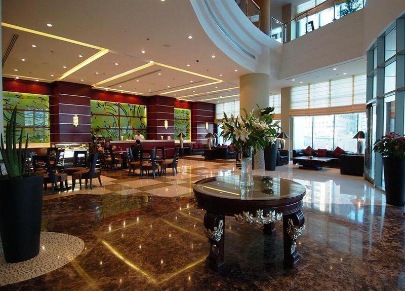 Plaza Inn Доха Екстериор снимка